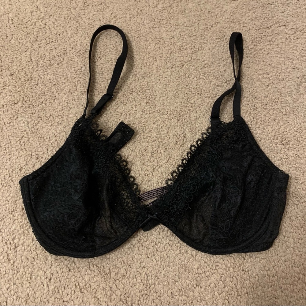 Victoria’s Secrets Very Sexy Unlined Bra